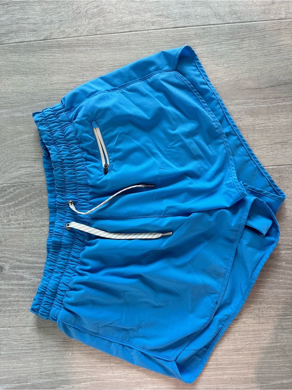 Vuori women’s shorts size medium no tag